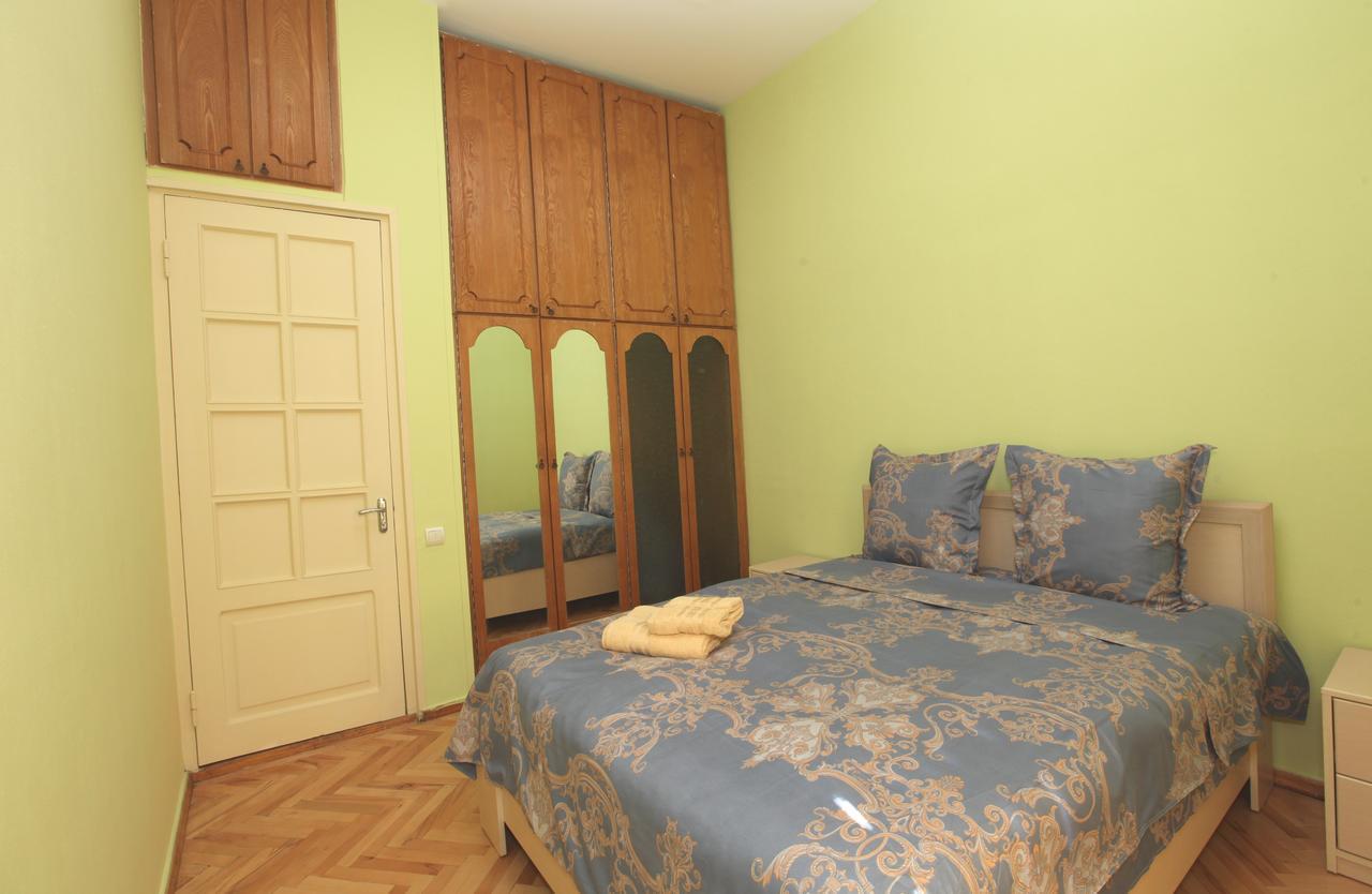 Apartment At Stalin House Tbiliszi Kültér fotó